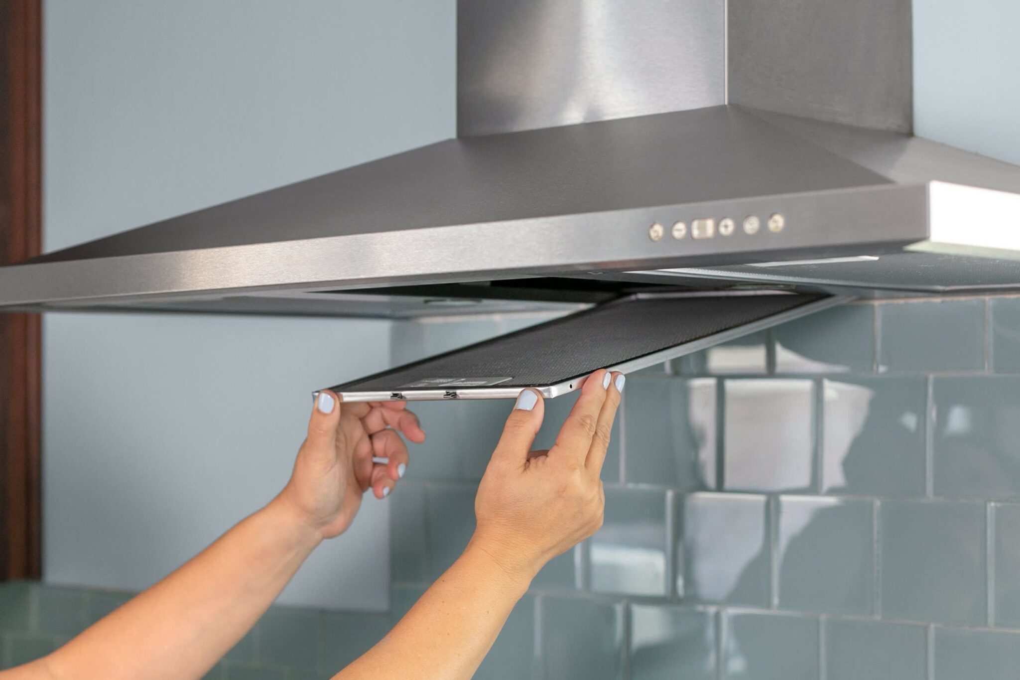 Range Hood Filters: Types, Replacement, And Cleaning | The Homebudget ...